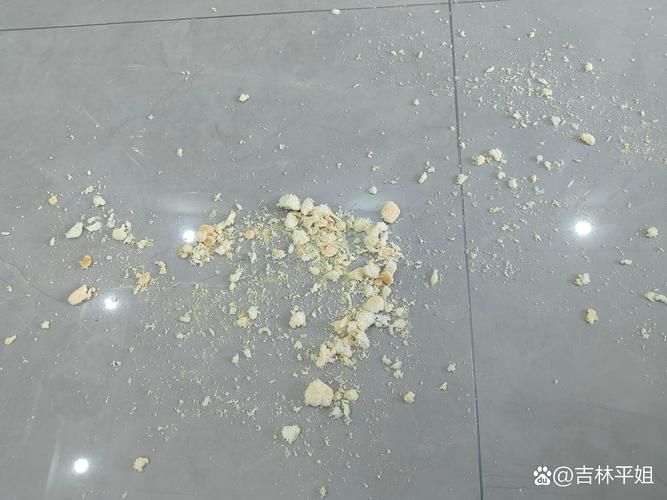 枕头里掏出一把芯，枕头里面抽出被子叫什么？-第3张图片-优品飞百科