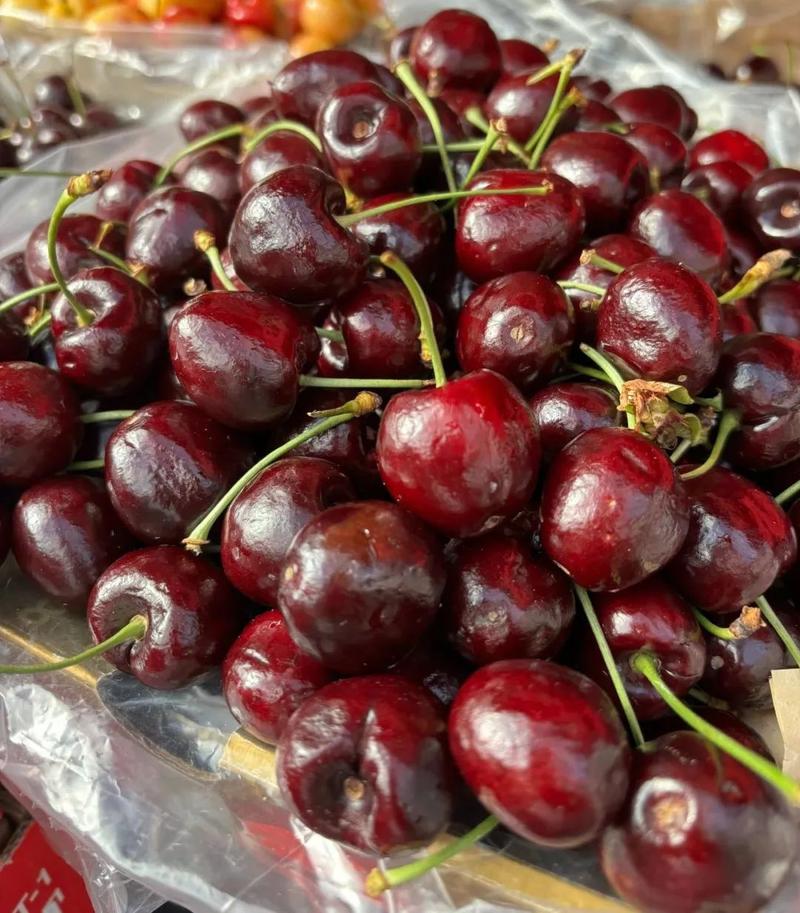 车厘子就是樱桃吗，车厘子就是樱桃吗图片-第3张图片-优品飞百科