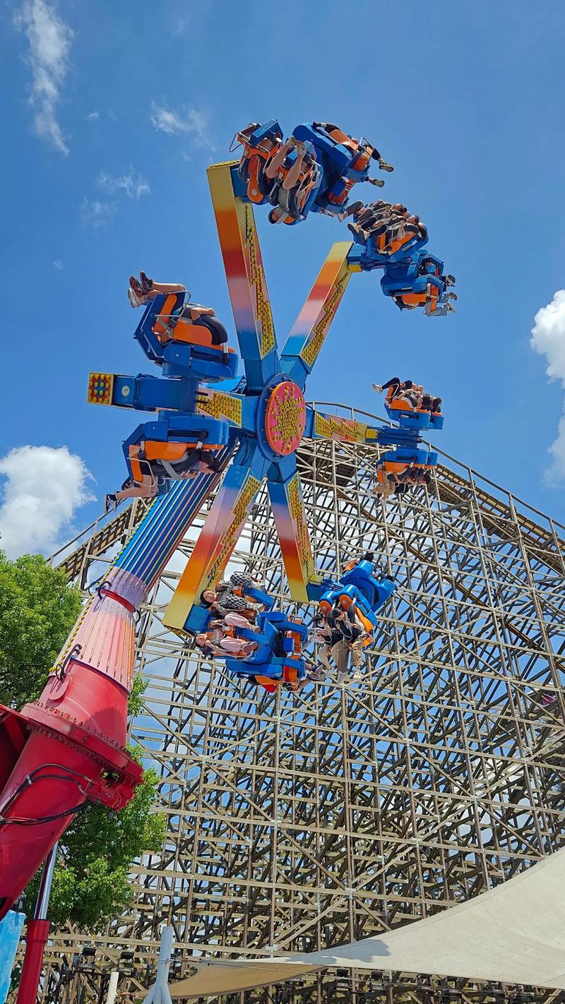 上海欢乐谷天气，上海佘山欢乐谷天气？-第3张图片-优品飞百科