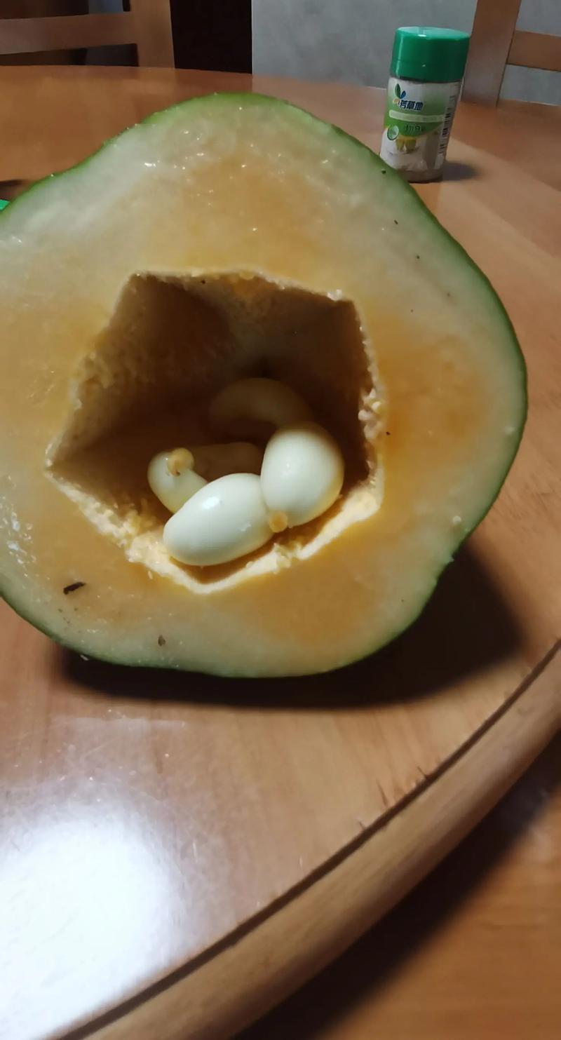 木瓜籽能吃吗，木瓜籽的功效与作用，木瓜籽能吃吗怎么吃