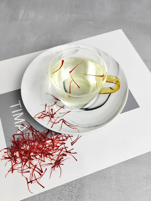 藏红花能天天泡水喝吗,女性一天喝几根藏红花?-第1张图片-优品飞百科 藏红花能天天泡水喝吗,女性一天喝几根藏红花?-第1张图片-优品飞百科