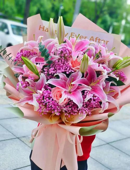 宫灯百合的花语，宫灯百合花语送三只的寓意？-第3张图片-优品飞百科