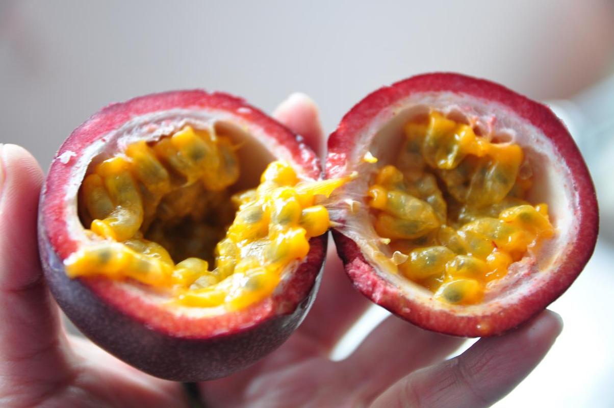 百香果籽要不要嚼，百香果籽要嚼碎么-第5张图片-优品飞百科