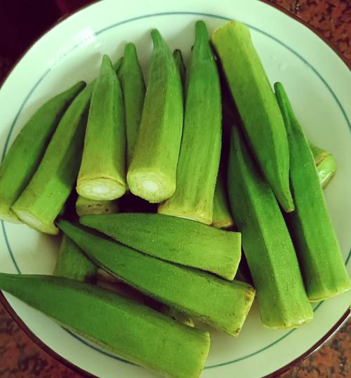 秋葵怎么吃?秋葵怎么吃对胃好?-第4张图片-优品飞百科 秋葵怎么吃?秋葵怎么吃对胃好?-第4张图片-优品飞百科