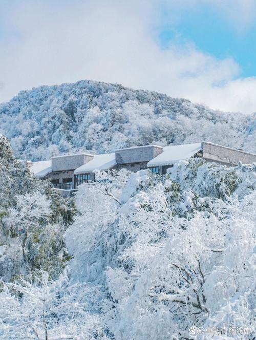 南川金佛山天气预报，南川金佛山天气预报30天？