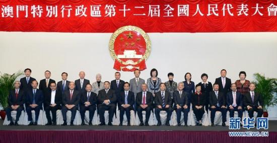 香港旗帜是什么花，有什么象征意义，香港旗帜的由来-第1张图片-优品飞百科