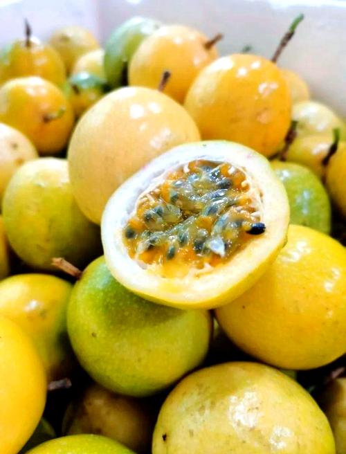 百香果泡水的正确方法，蜂蜜百香果有什么功效，百香果泡蜂蜜有什么功效与作用-第3张图片-优品飞百科