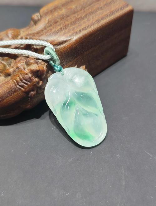 玉叶子的寓意？玉叶子的寓意是什么？