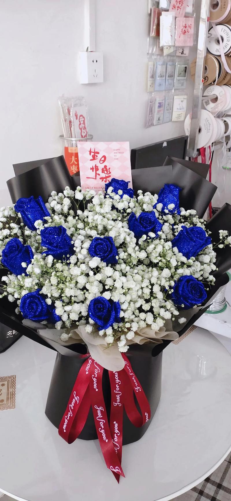 蓝色妖姬代表什么意思，蓝色妖姬表示什么-第7张图片-优品飞百科