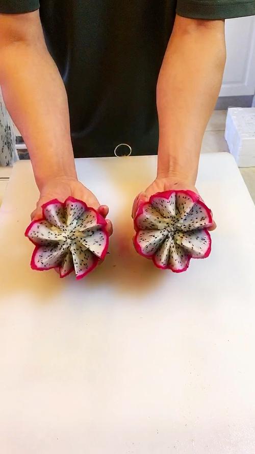 火龙果怎么切，火龙果切法，火龙果切的方法？