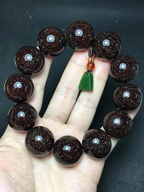 小叶紫檀多少钱，小叶紫檀树图片的简单介绍-第3张图片-优品飞百科