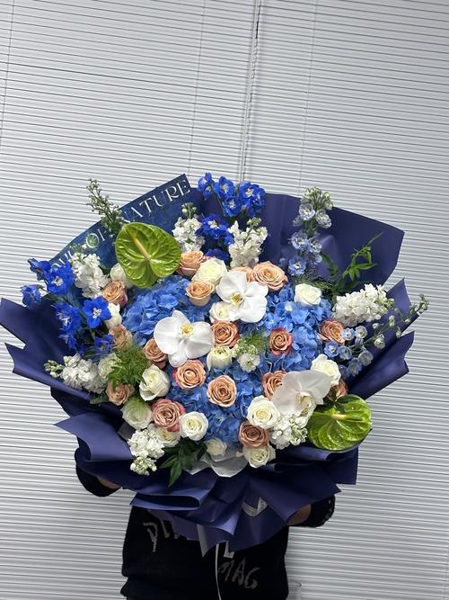 领导生日员工送什么花合适，领导生日送花一般是送什么比较好啊？-第5张图片-优品飞百科