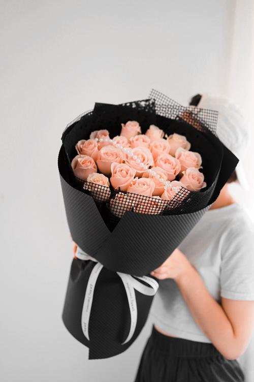 21朵玫瑰花代表什么意思，玫瑰花枝数的代表意思？-第3张图片-优品飞百科