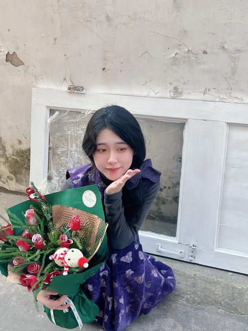 圣诞节送女孩子多少朵花比较好，圣诞节送女孩子多少朵花比较好呢？