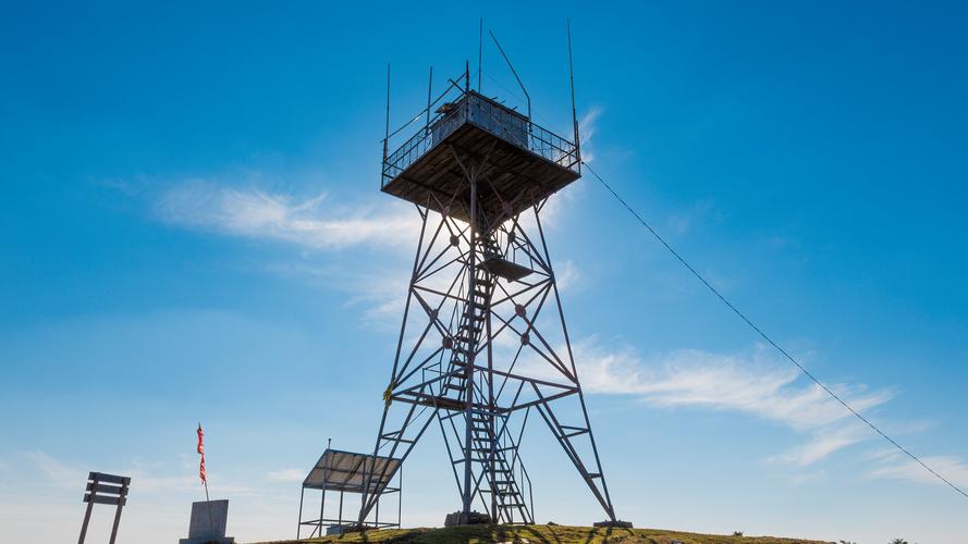 茜之塔和方塔的区别，茜之塔寓意？-第2张图片-优品飞百科