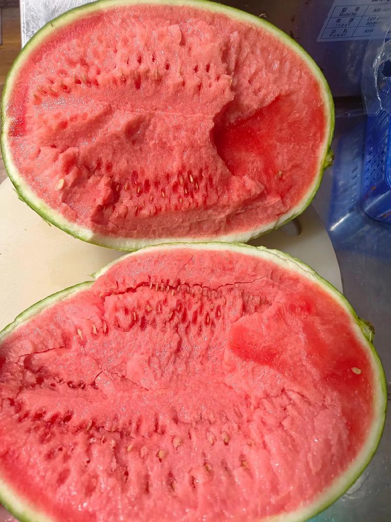 西瓜多少钱一斤，西瓜照片，西瓜多少钱一斤是什么意思-第3张图片-优品飞百科