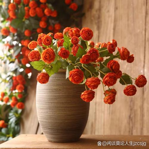 玫瑰花怎么养在花瓶里？玫瑰花怎么养在花瓶里才不会枯萎？-第5张图片-优品飞百科