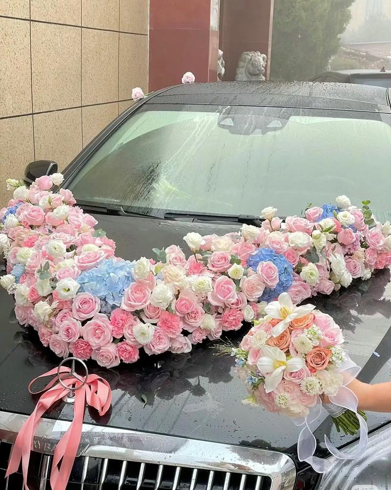 婚礼花卉礼仪之婚车鲜花装饰？婚车鲜花制作视频教程？-第5张图片-优品飞百科